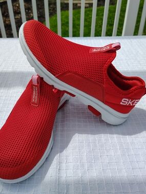 Skechers Women's Size 7 Red Slip-On Mesh Sneakers